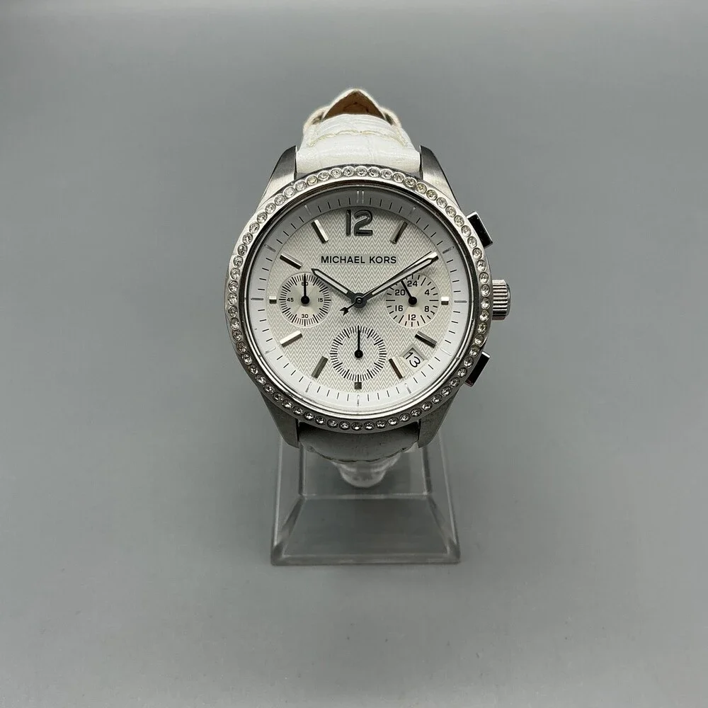 Michael Kors MK-5015 Womens Watch 38mm Crystals Leather Chronograph New Battery